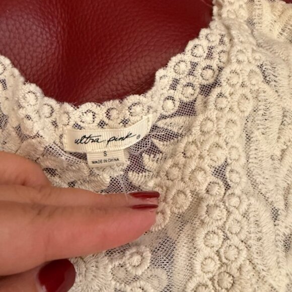 Ultra Pink Lace Long Sleeve top NWOT - Picture 3 of 5